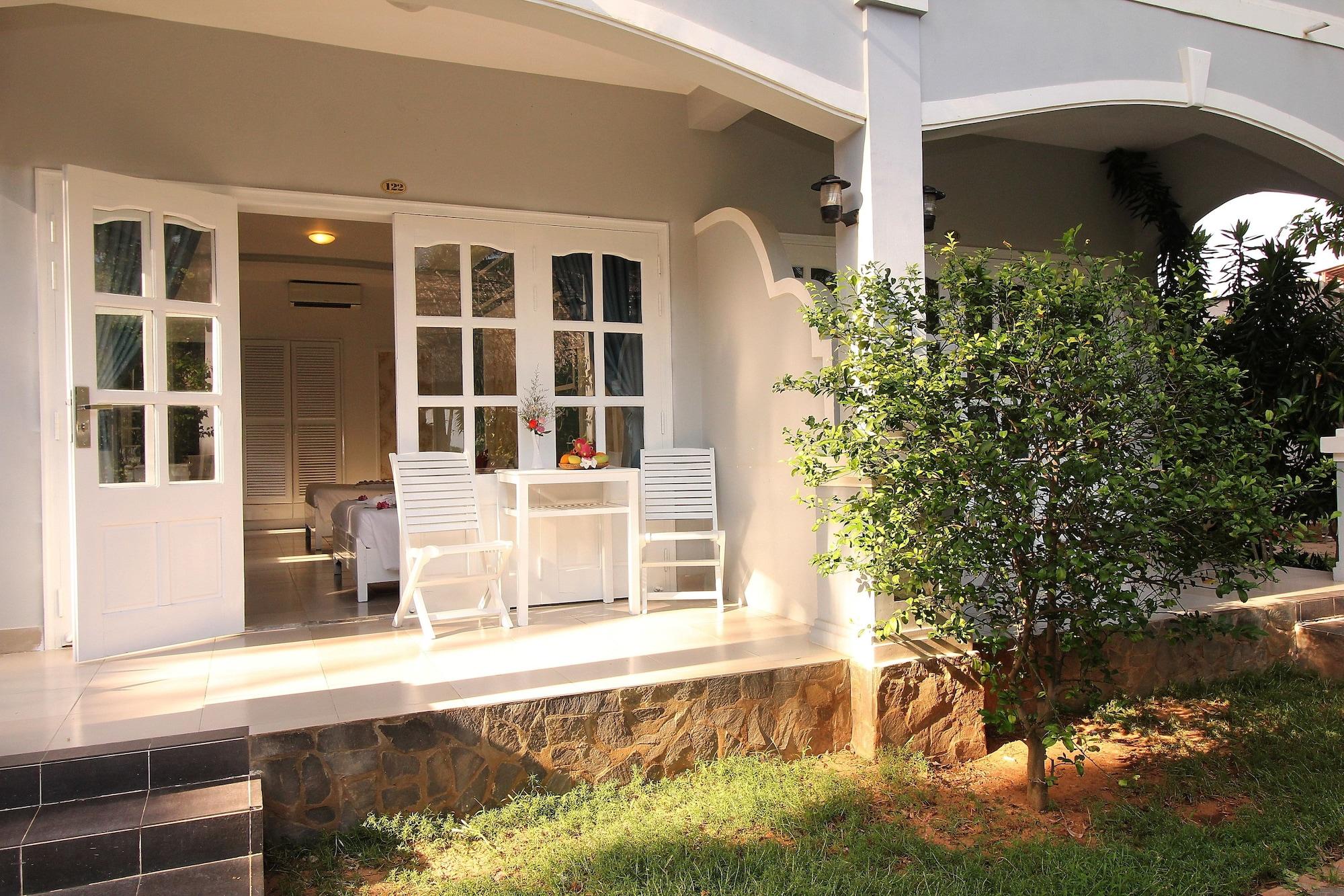 Little Paris Resort Phan Thiet Exterior foto